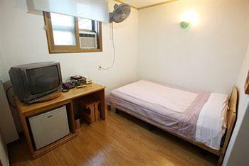 Namsan Gil Hotel Seoul Bagian luar foto